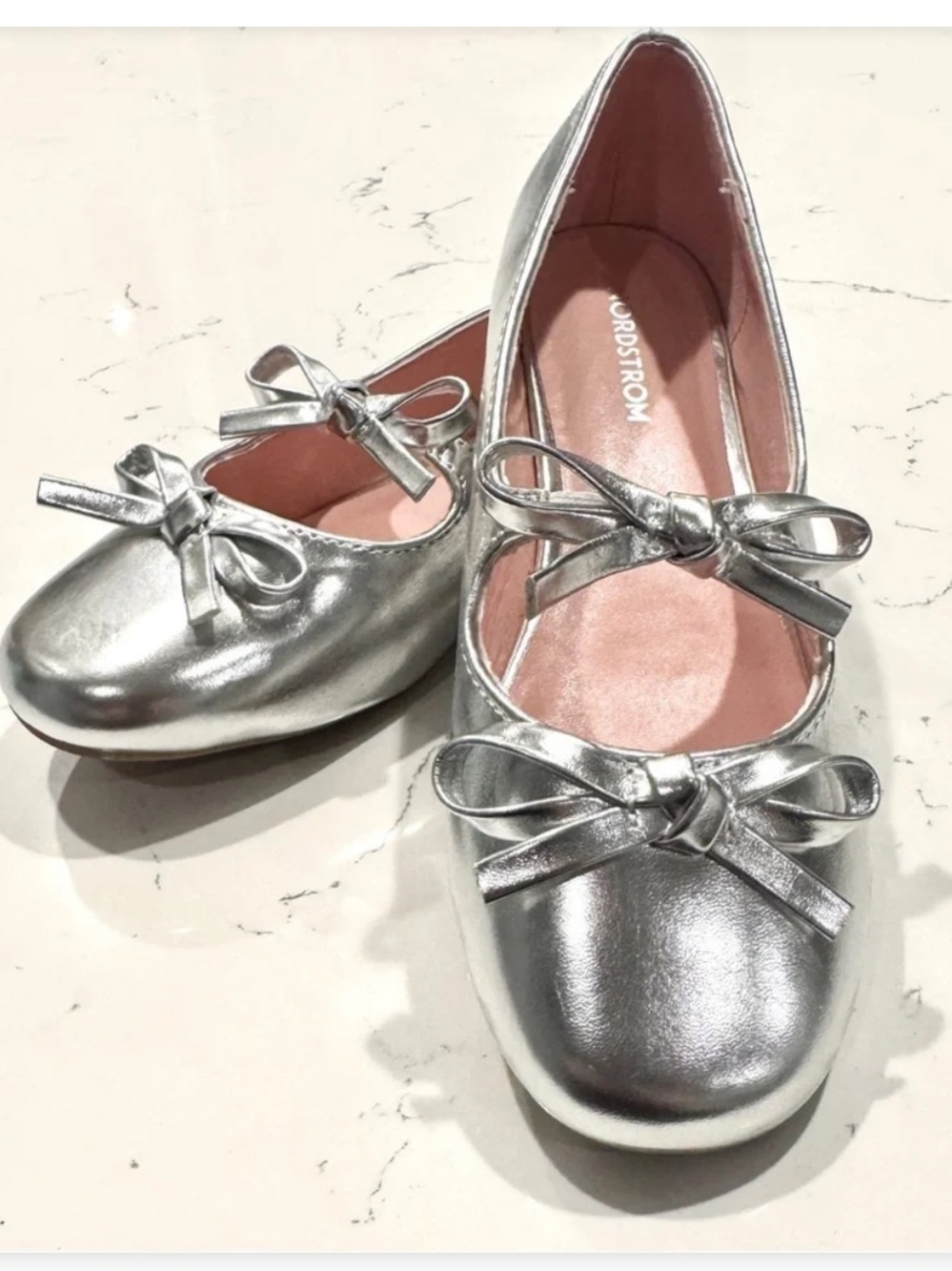 Nordstrom Girl’s Kids Silver Metallic Bow Flat Ballerina Shoes Size 13